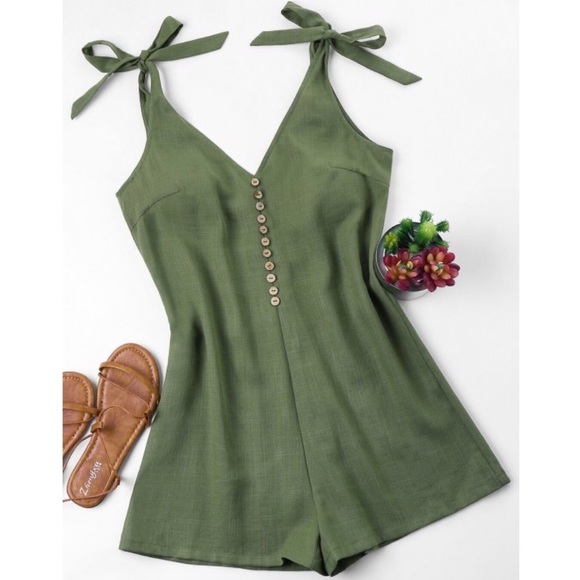 Zaful Pants - 🎉HP🎉🆕Green Tie Strap Romper